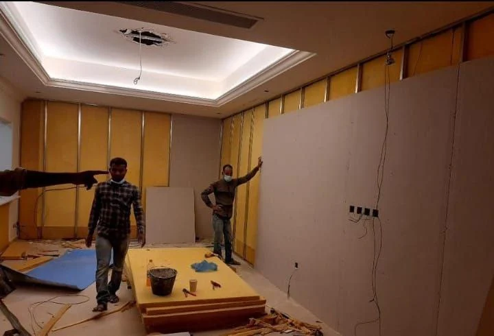 تركيب عازل صوت للجدران